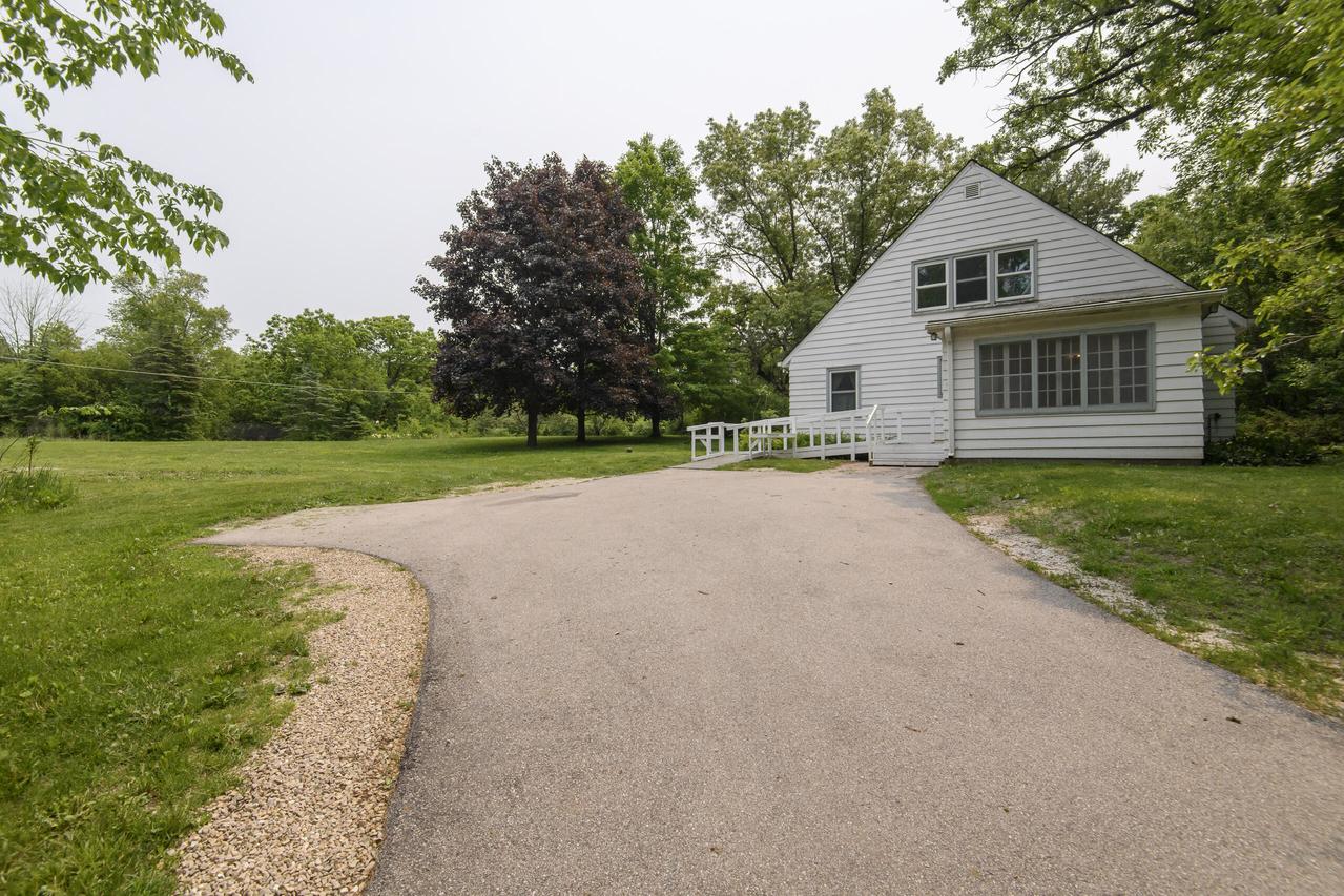 W345S5754 Waterville Rd, Ottawa, WI 53119