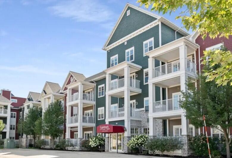 832 N 6th St #115, Sheboygan, WI 53081
