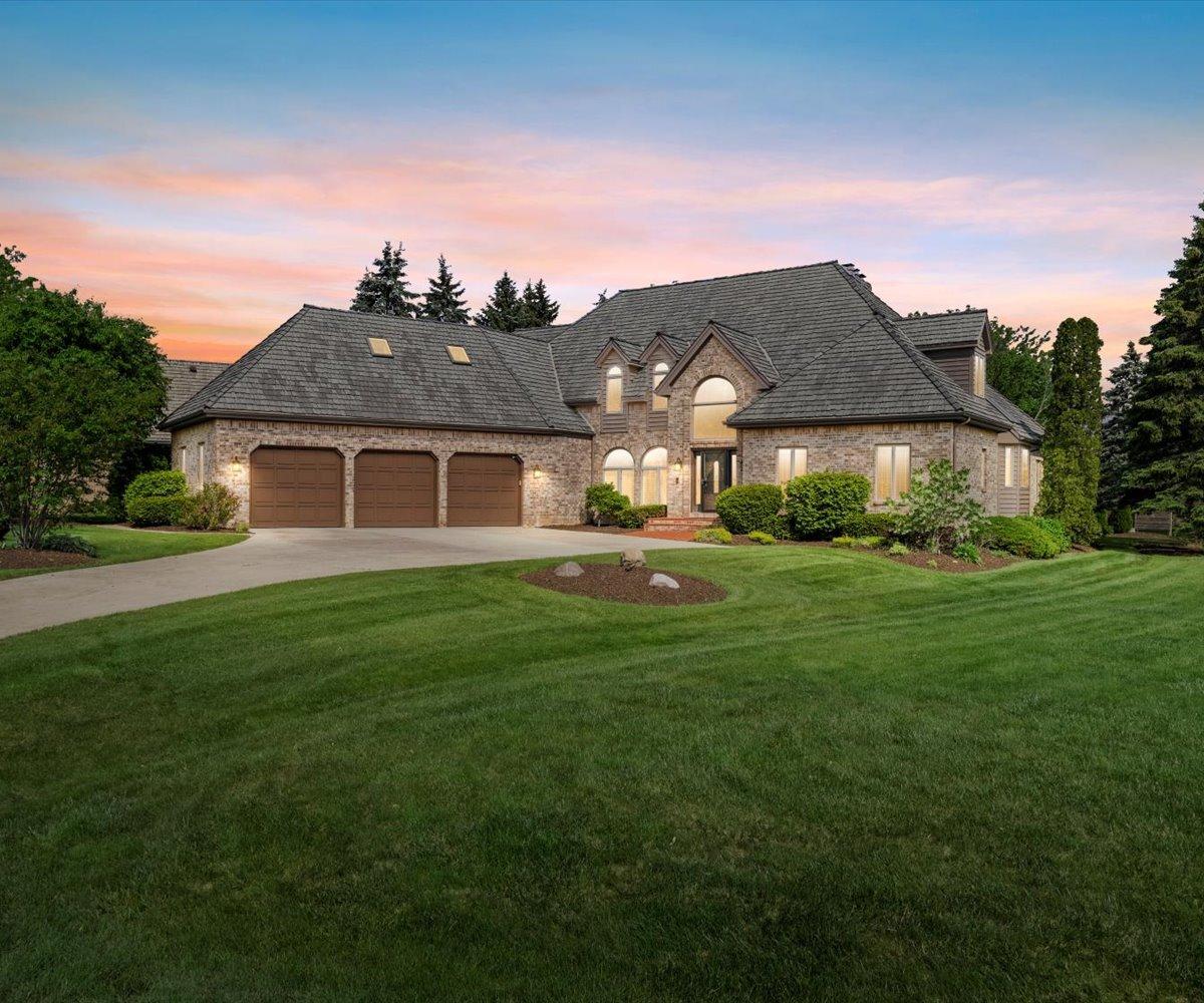7400 Forty Acre Rd, Caledonia, WI 53126