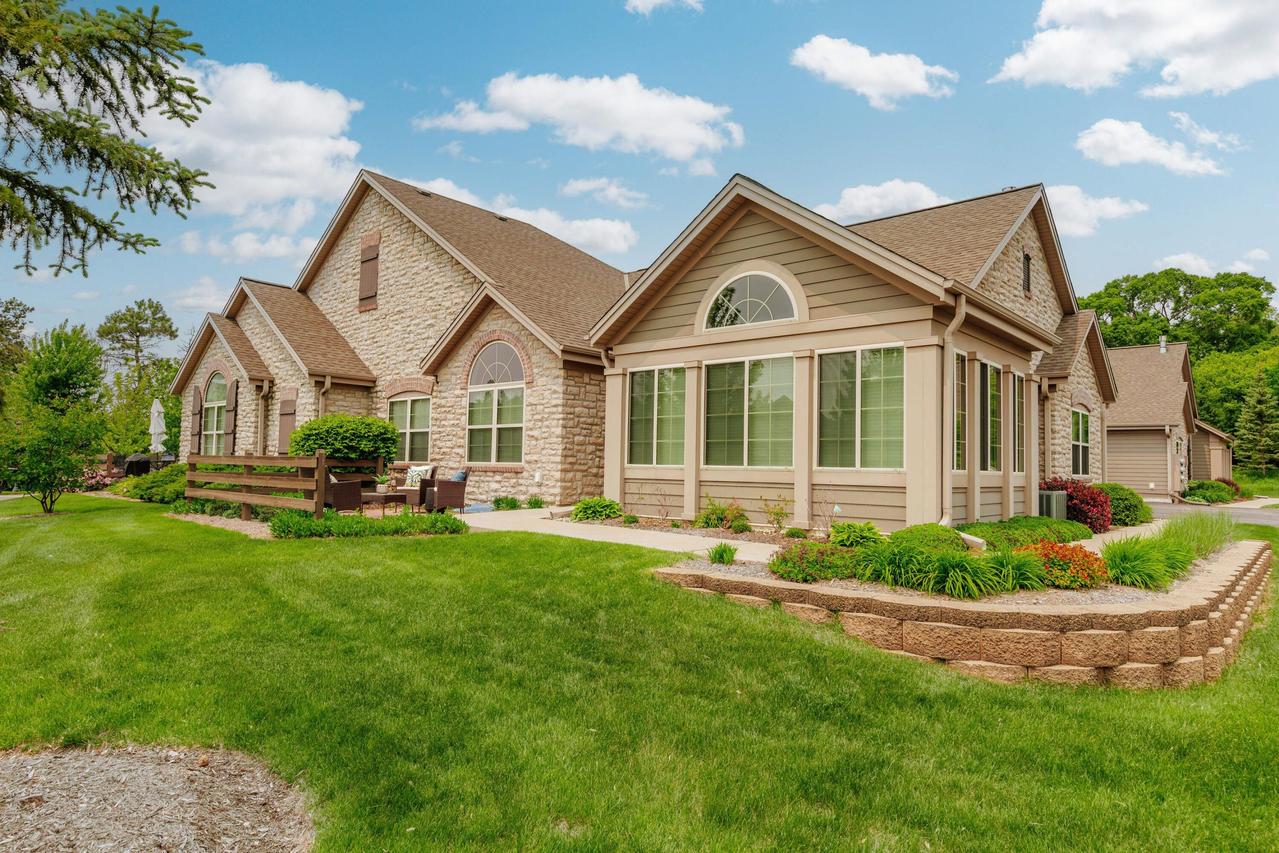 15370 Huff Way, Brookfield, WI 53005