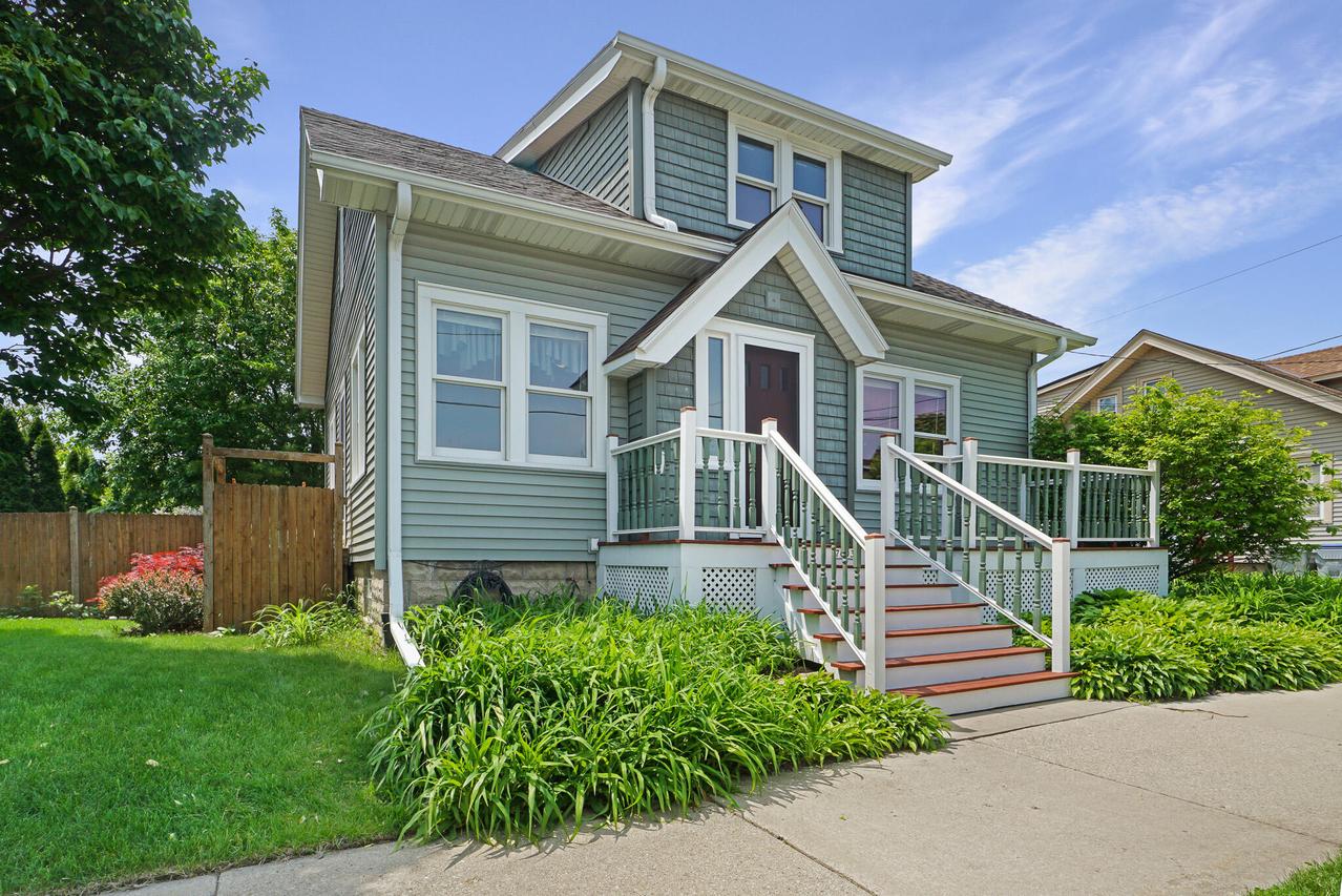 7003 W Mt Vernon Ave, Milwaukee, WI 53213