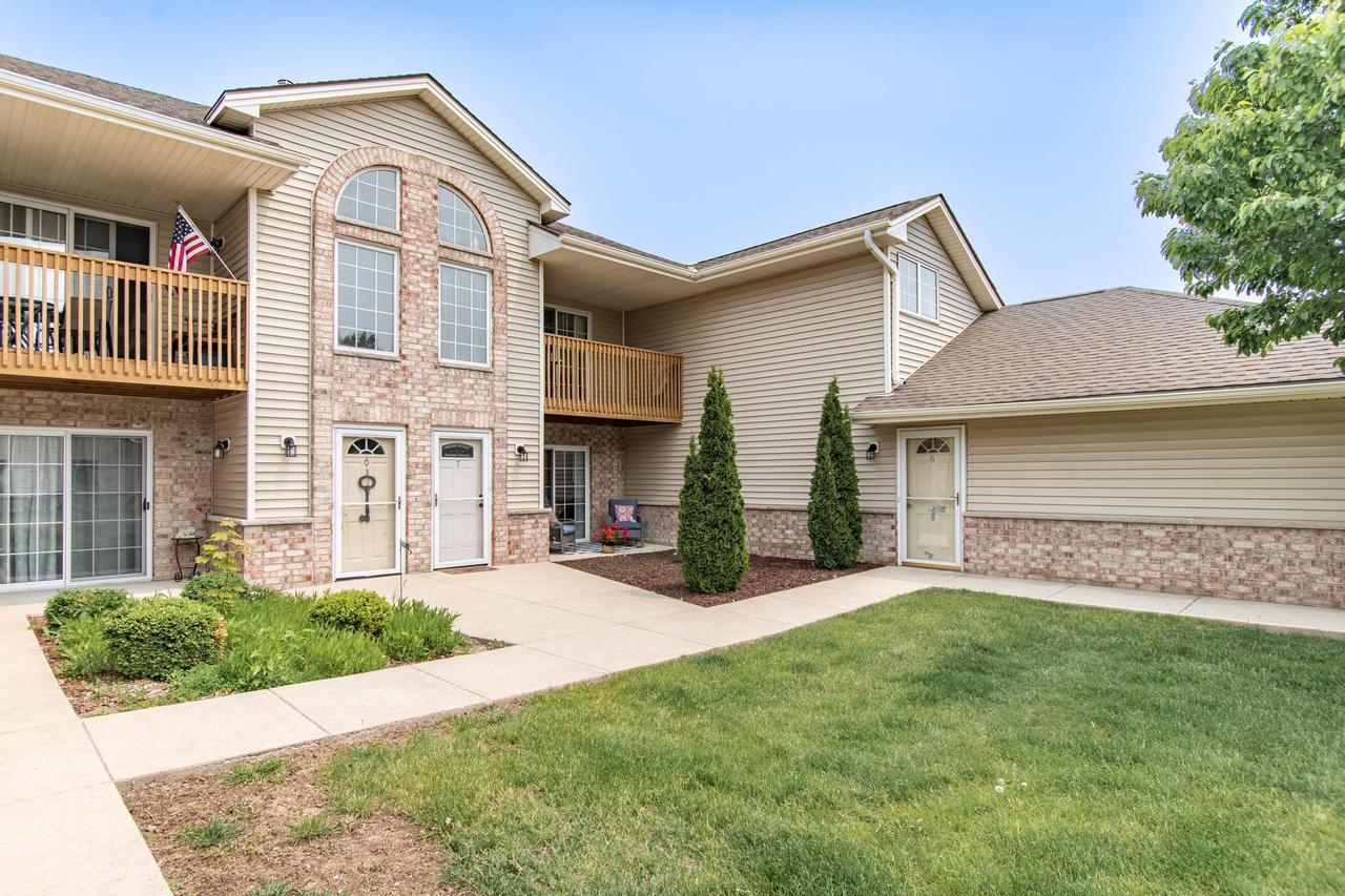 3016 Meyer Ct #7, Mount Pleasant, WI 53406