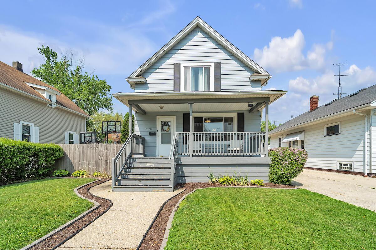 7308 10th Ave, Kenosha, WI 53143