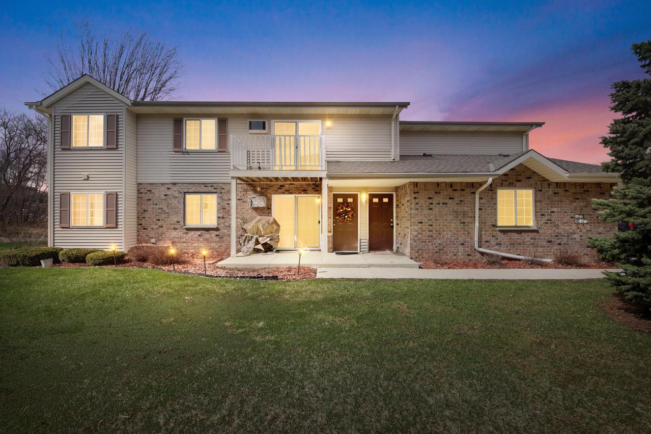 2020 Meadow Ct #2, West Bend, WI 53095