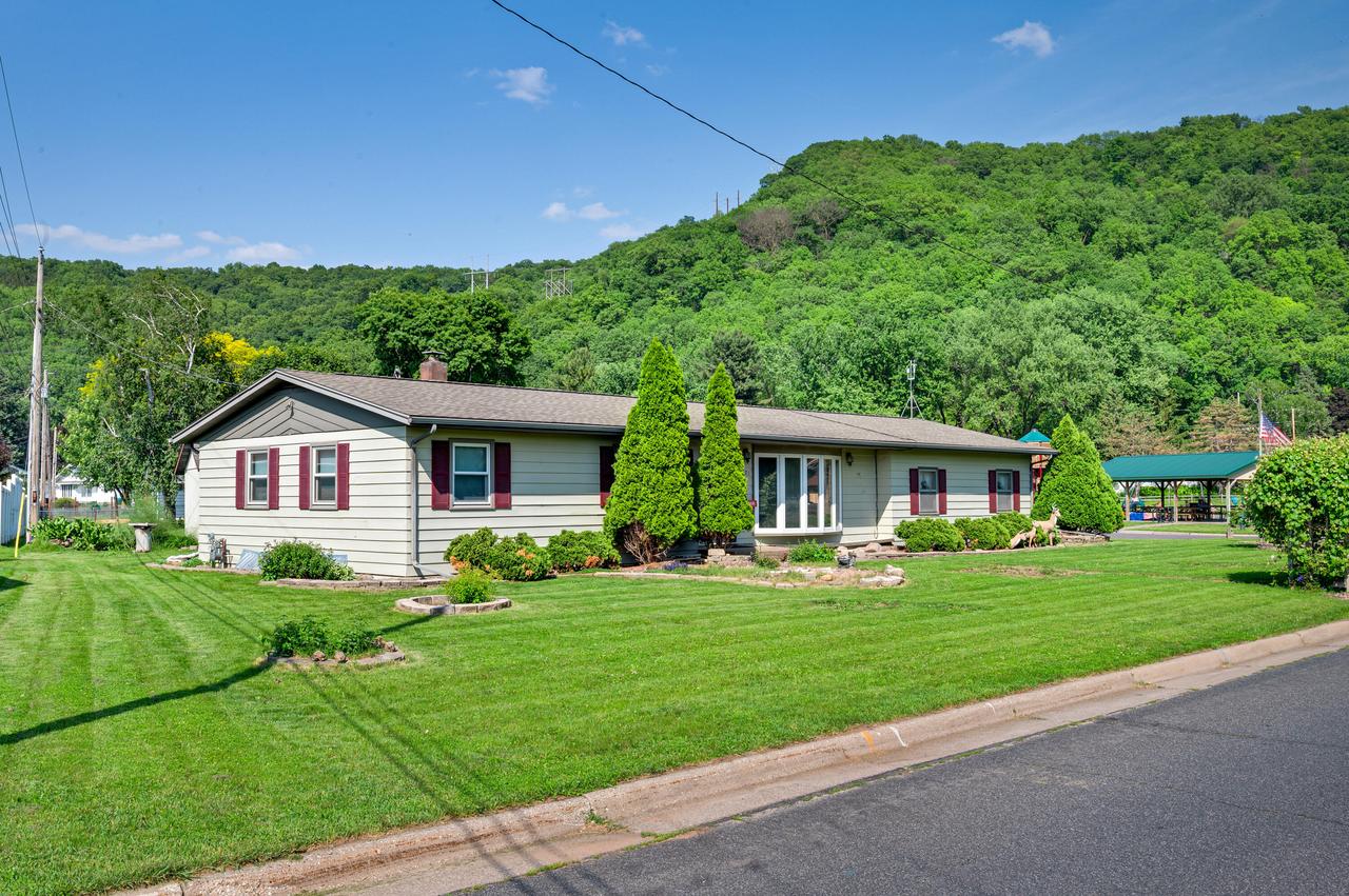 3421 Springbrook Way, La Crosse, WI 54601