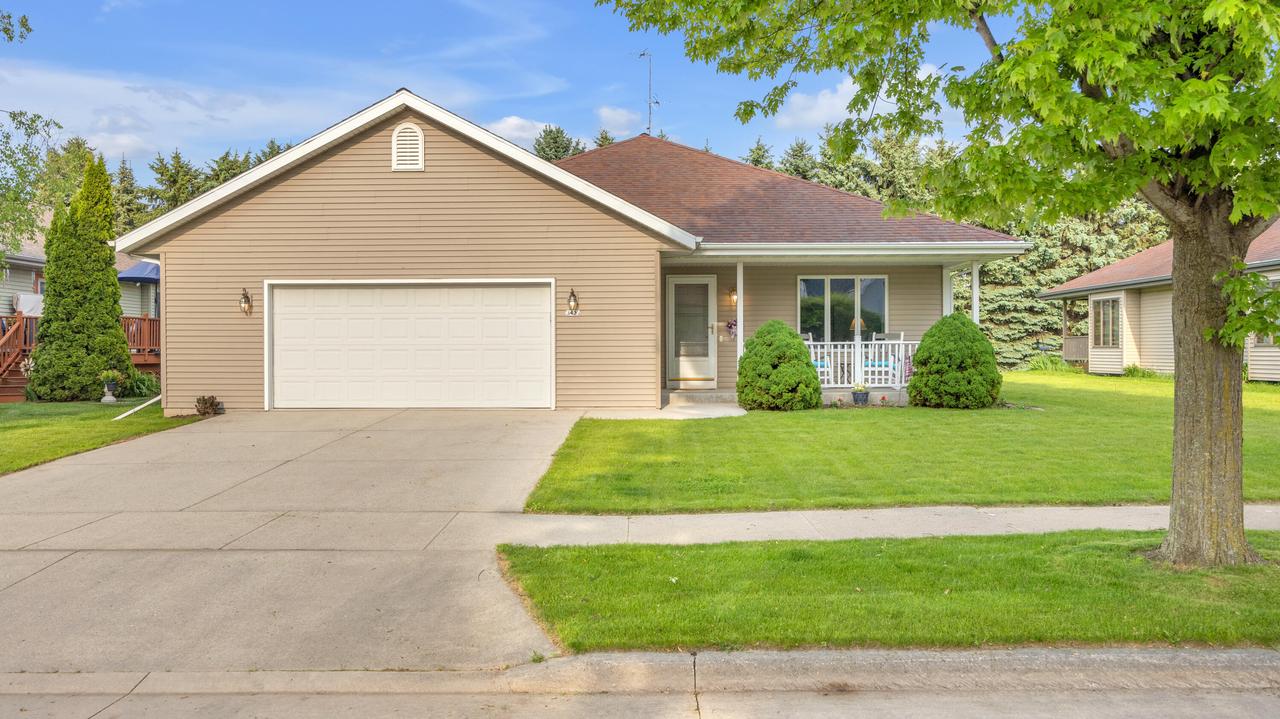 3423 S 17th St, Sheboygan, WI 53081