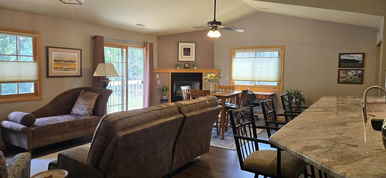 18600 Brookfield Lake #58, Brookfield, WI 53045