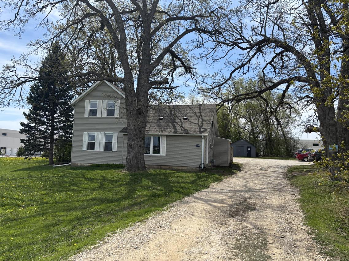 12509 38th St, Paris, WI 53144