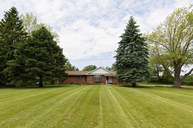 N9499 Woodward Rd, Whitewater, WI 53190