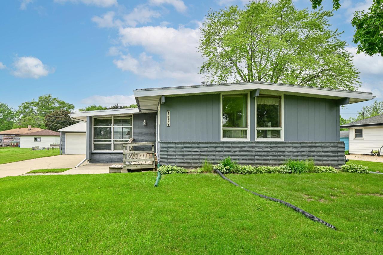 5839 S Madeline Ave, Milwaukee, WI 53221