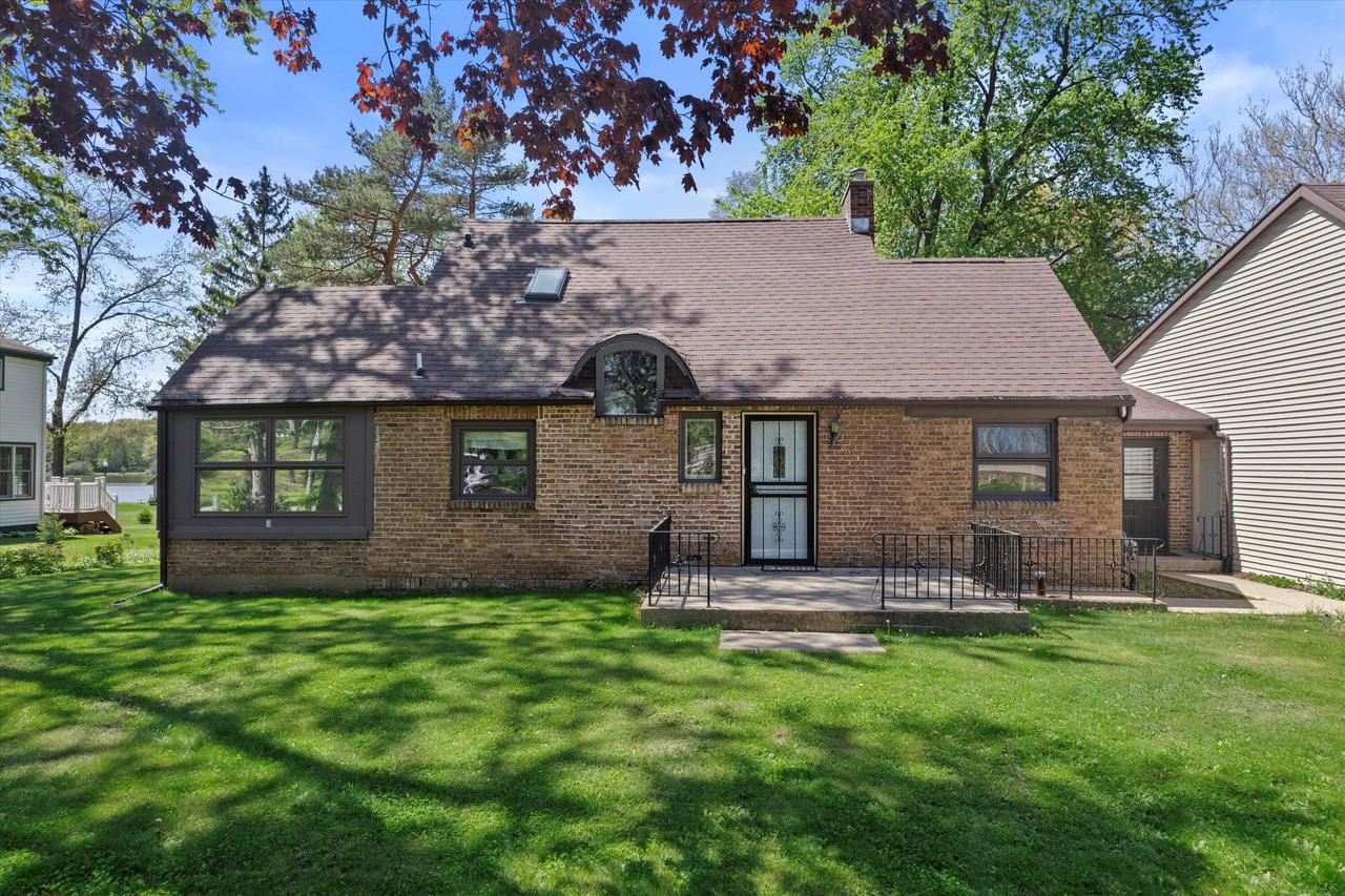 2320 S Riverside Rd, Rock, WI 53511