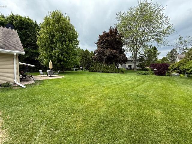 3511 Barkwood Ln, Manitowoc, WI 54220
