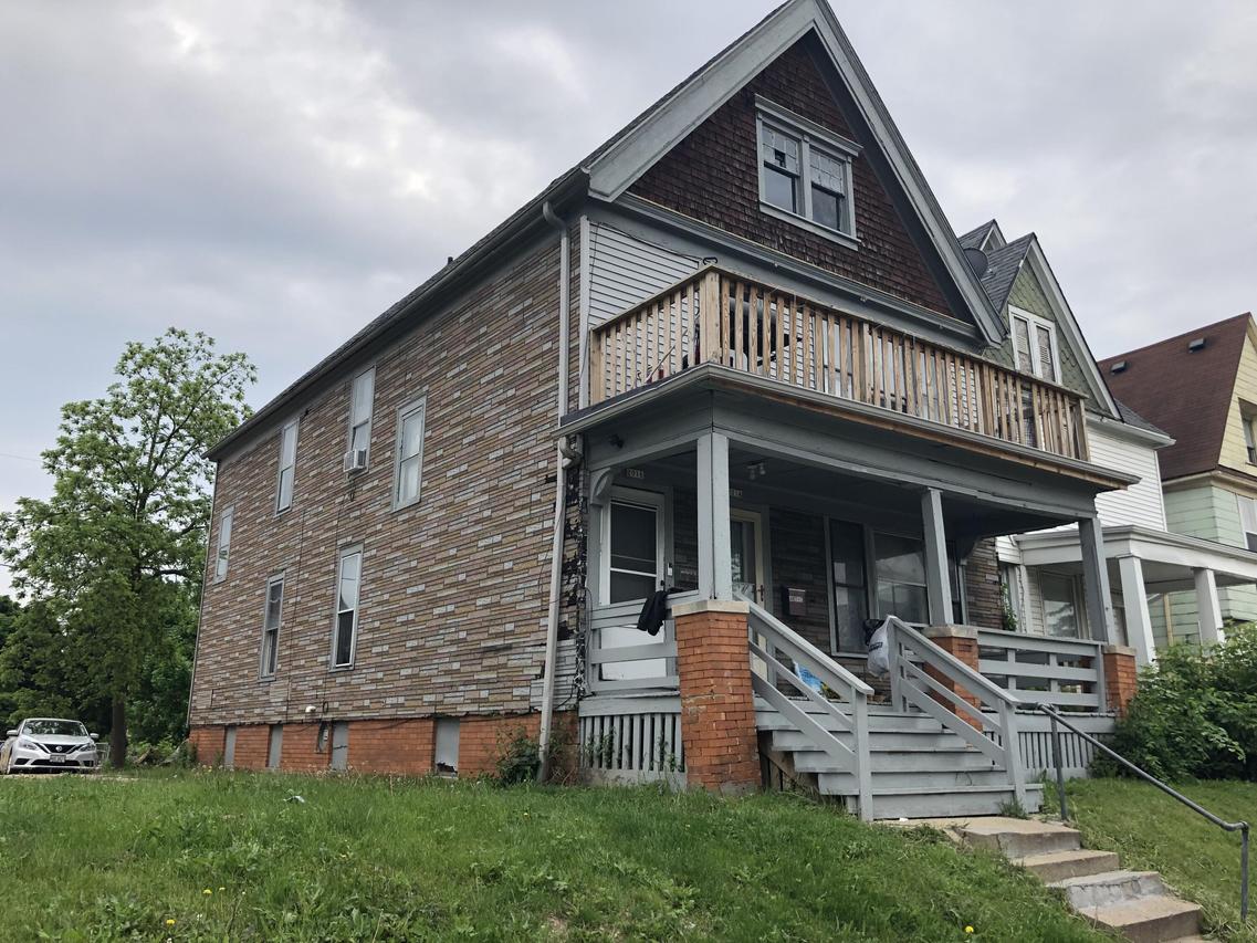 2014 N 35th St #2016, Milwaukee, WI 53208