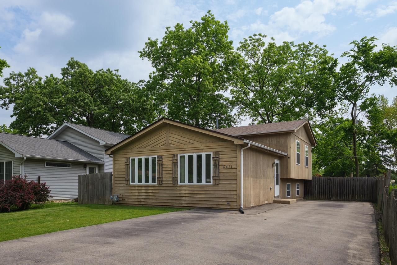 6411 240th Ave, Paddock Lake, WI 53168
