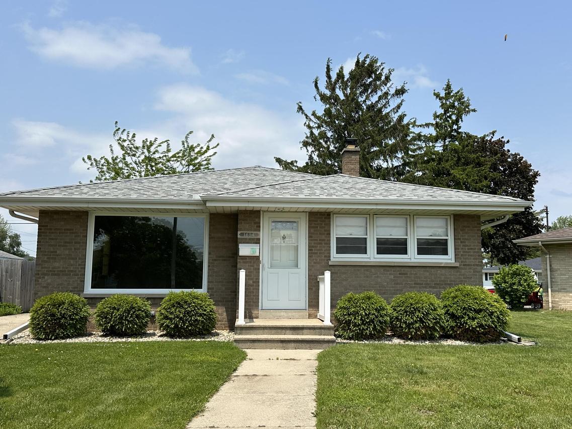 1614 21st St, Kenosha, WI 53140