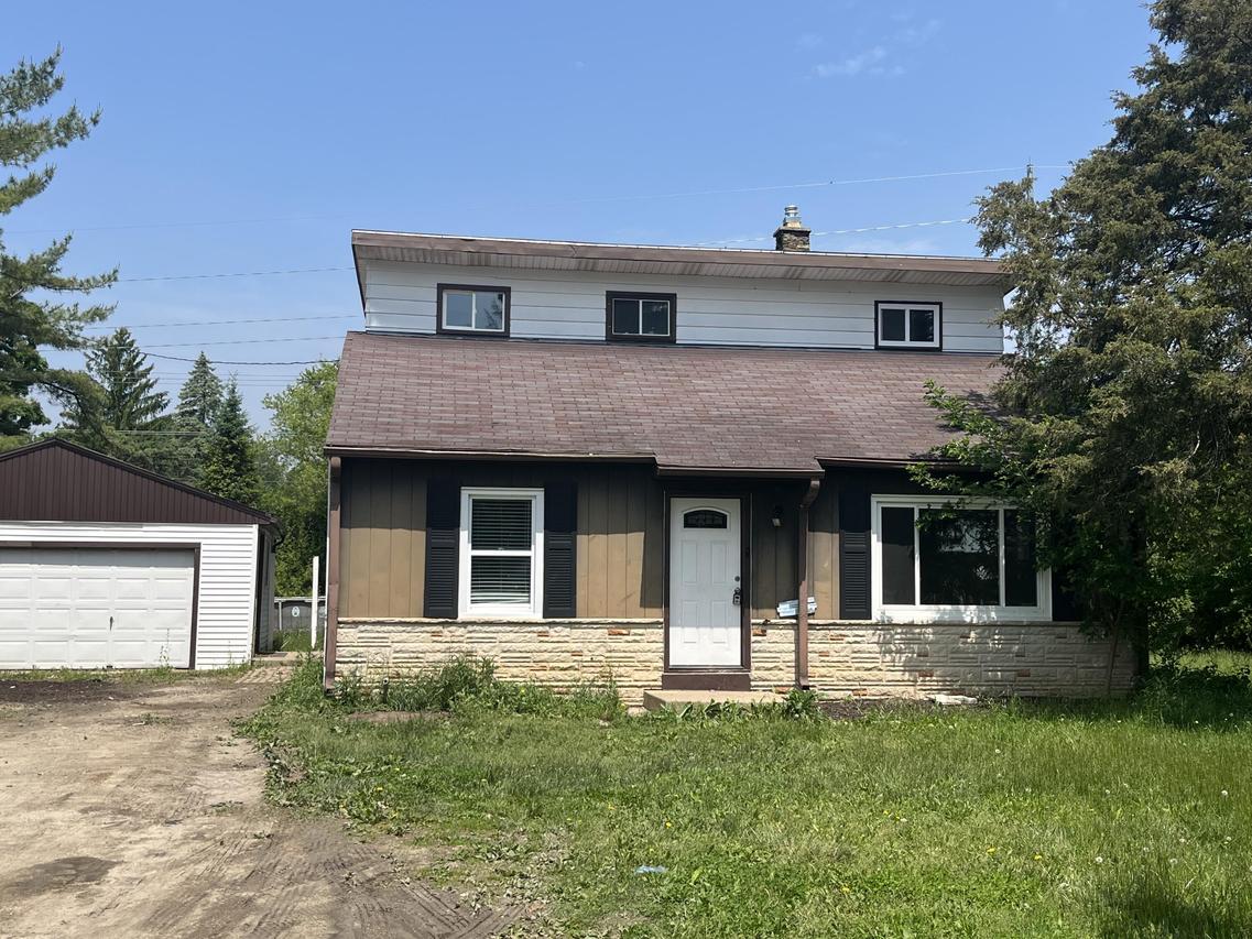 S87W22400 Forest Home Ave, Vernon, WI 53103