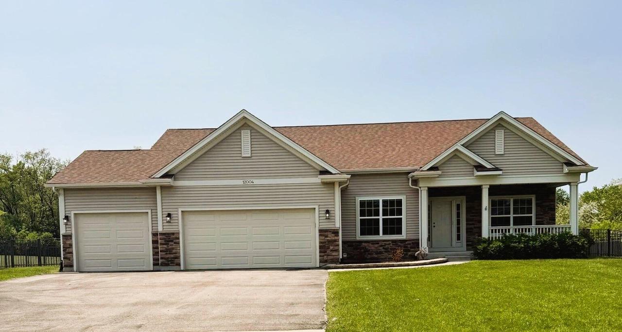 12004 250th Ave, Salem Lakes, WI 53179