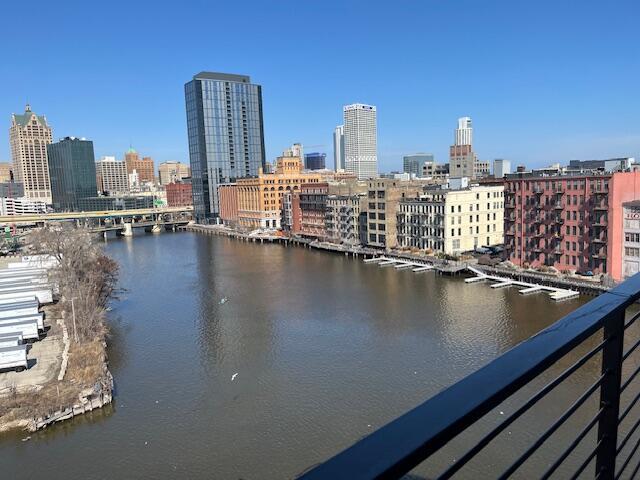 106 W Seeboth St #820, Milwaukee, WI 53204