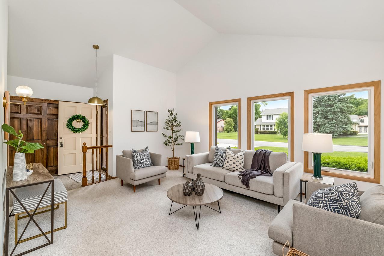 4951 W Joleno Ln, Brown Deer, WI 53223