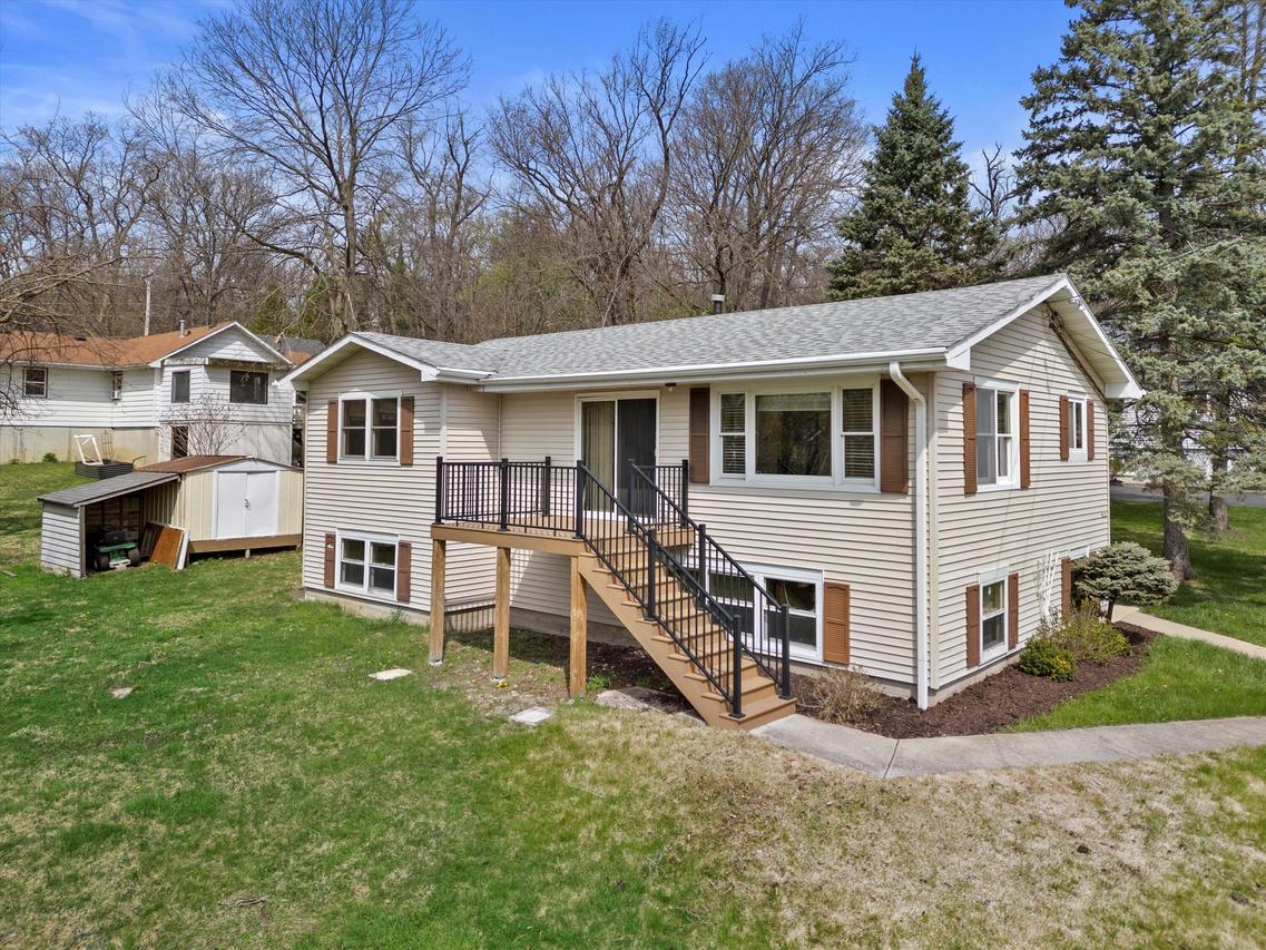 N3085 N Canary Rd, Geneva, WI 53147