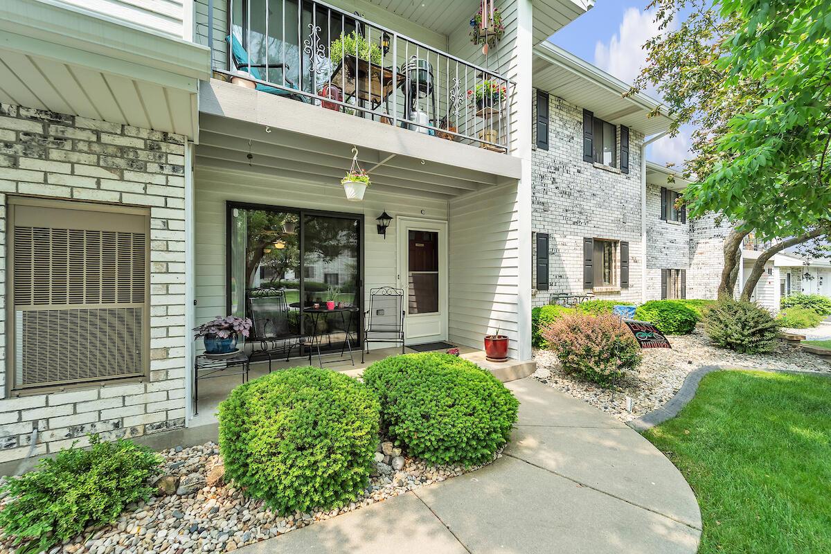 1372 30th Ave #9C, Kenosha, WI 53144