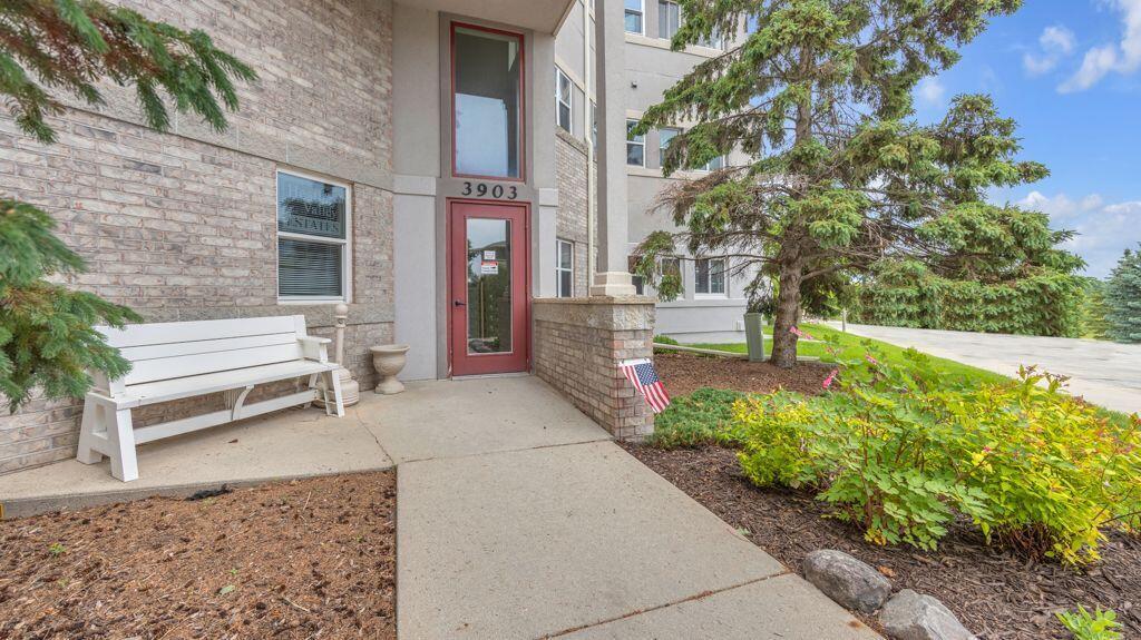 3903 Heather Valley #209, Sheboygan, WI 53083