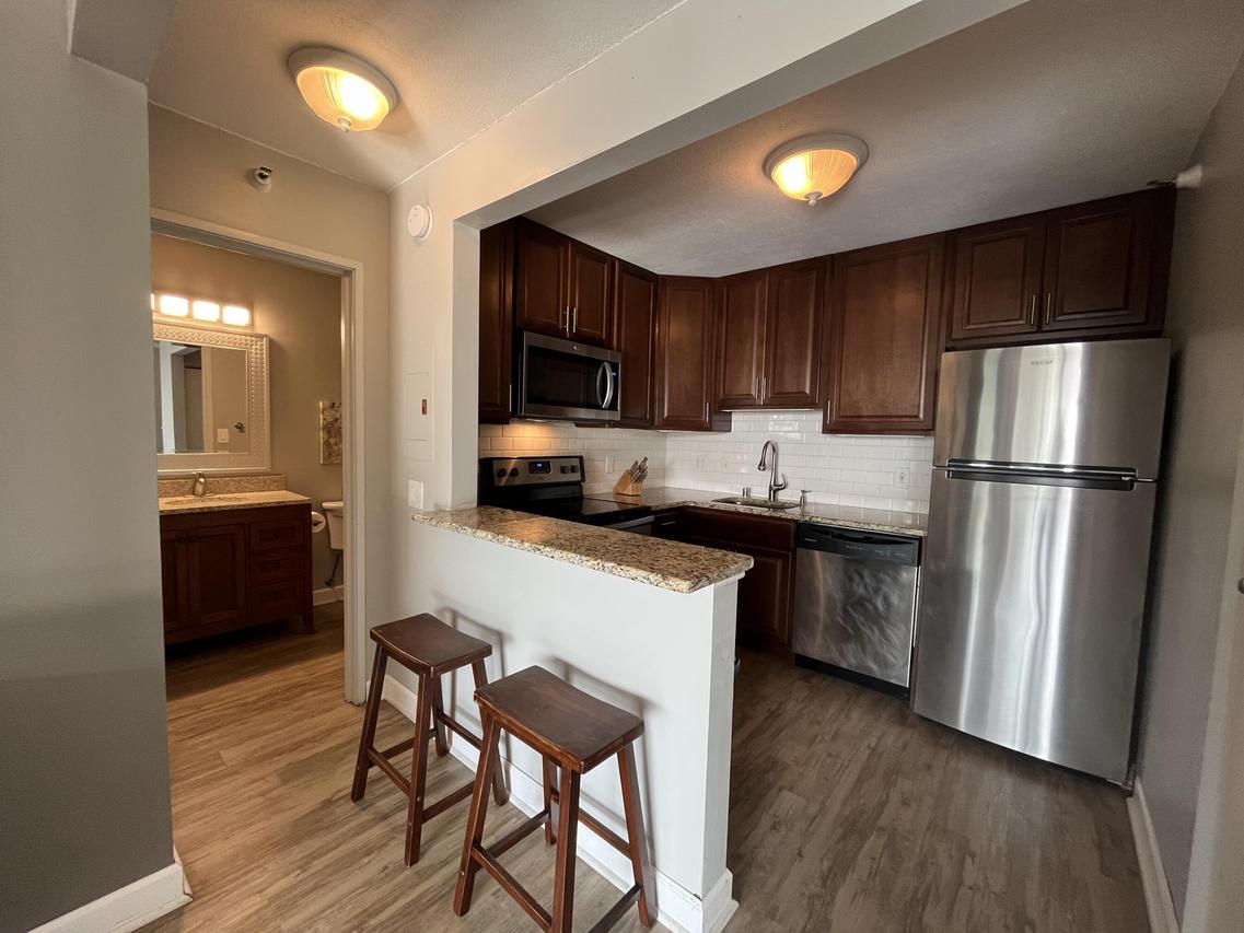 1660 N Prospect Ave #403, Milwaukee, WI 53202