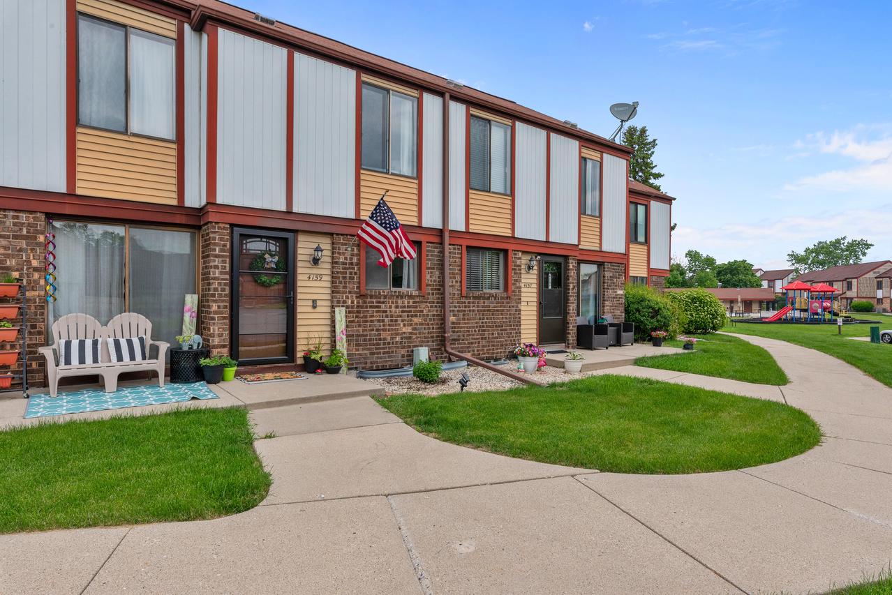 4159 W College Ave, Franklin, WI 53221