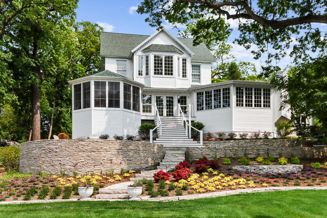 1809 South Shore, Delavan, WI 53115