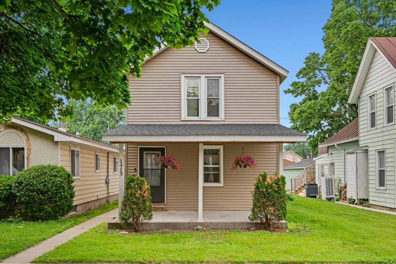 1413 Avon St, La Crosse, WI 54603