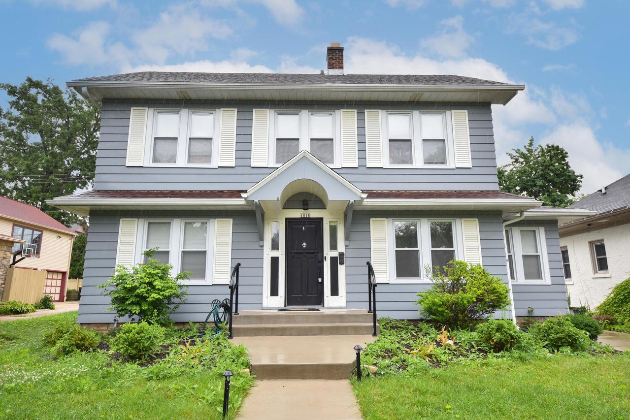 1818 Underwood Ave, Wauwatosa, WI 53213