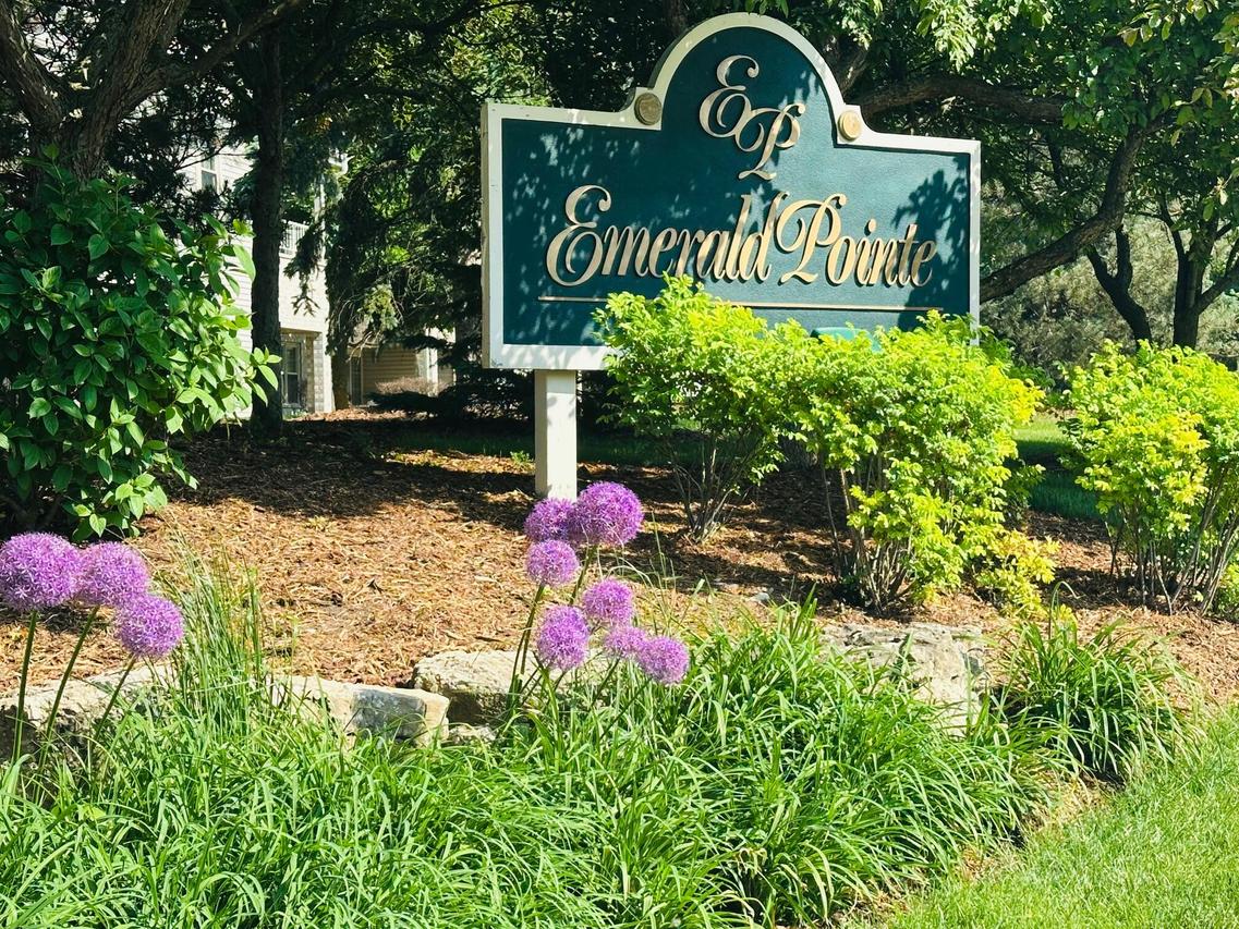 18740 Emerald Cir #D, Brookfield, WI 53045