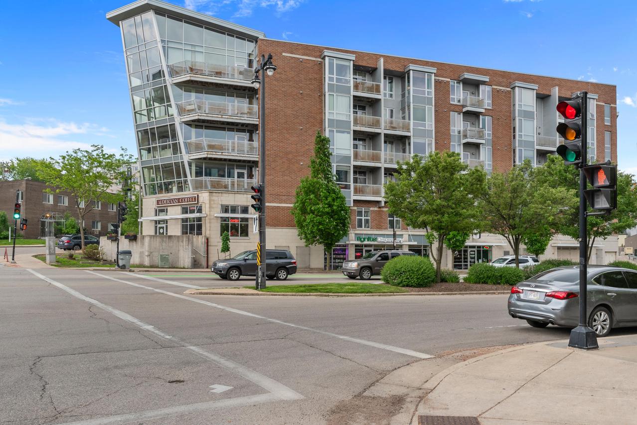 1541 N Jefferson St #408, Milwaukee, WI 53202