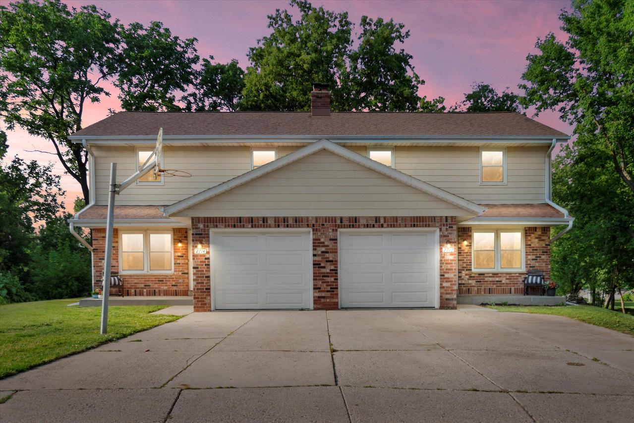 2712 Welsh Ct #2714, Waukesha, WI 53188