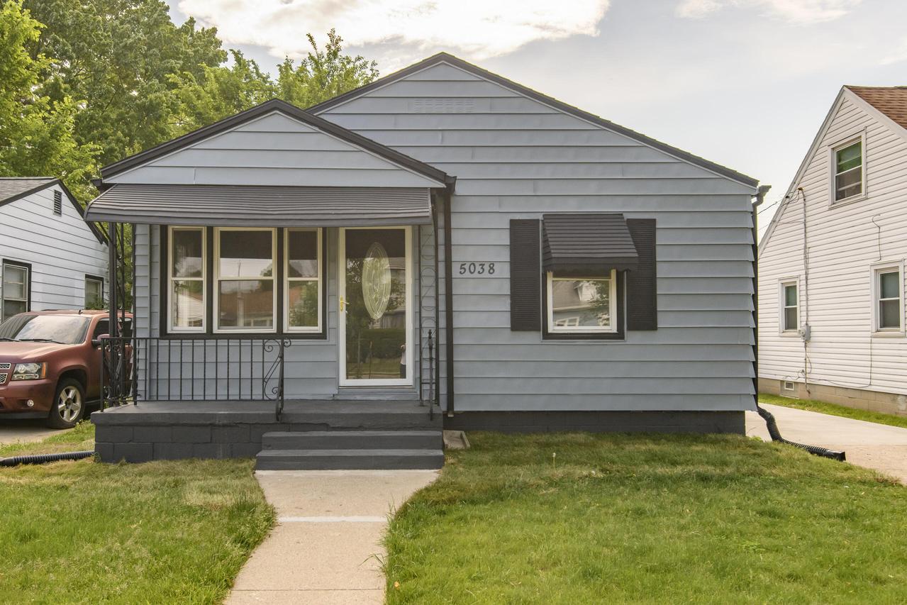 5038 N 19th Pl, Milwaukee, WI 53209