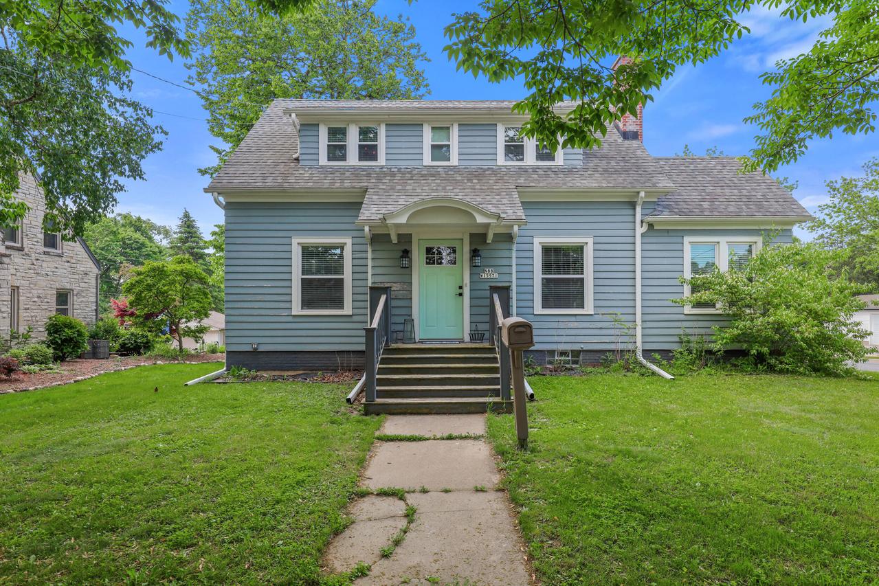 N88W15971 Park Blvd, Menomonee Falls, WI 53051