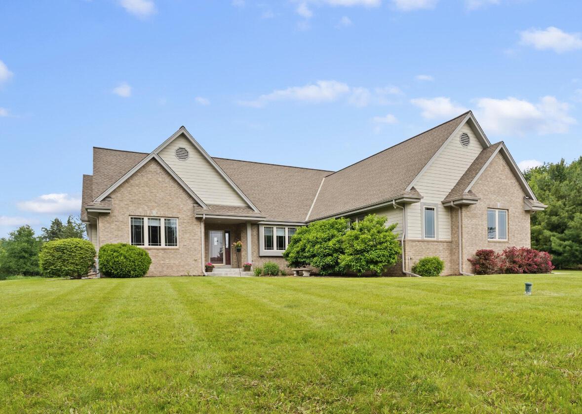 S31W31654 Harvest View, Genesee, WI 53189