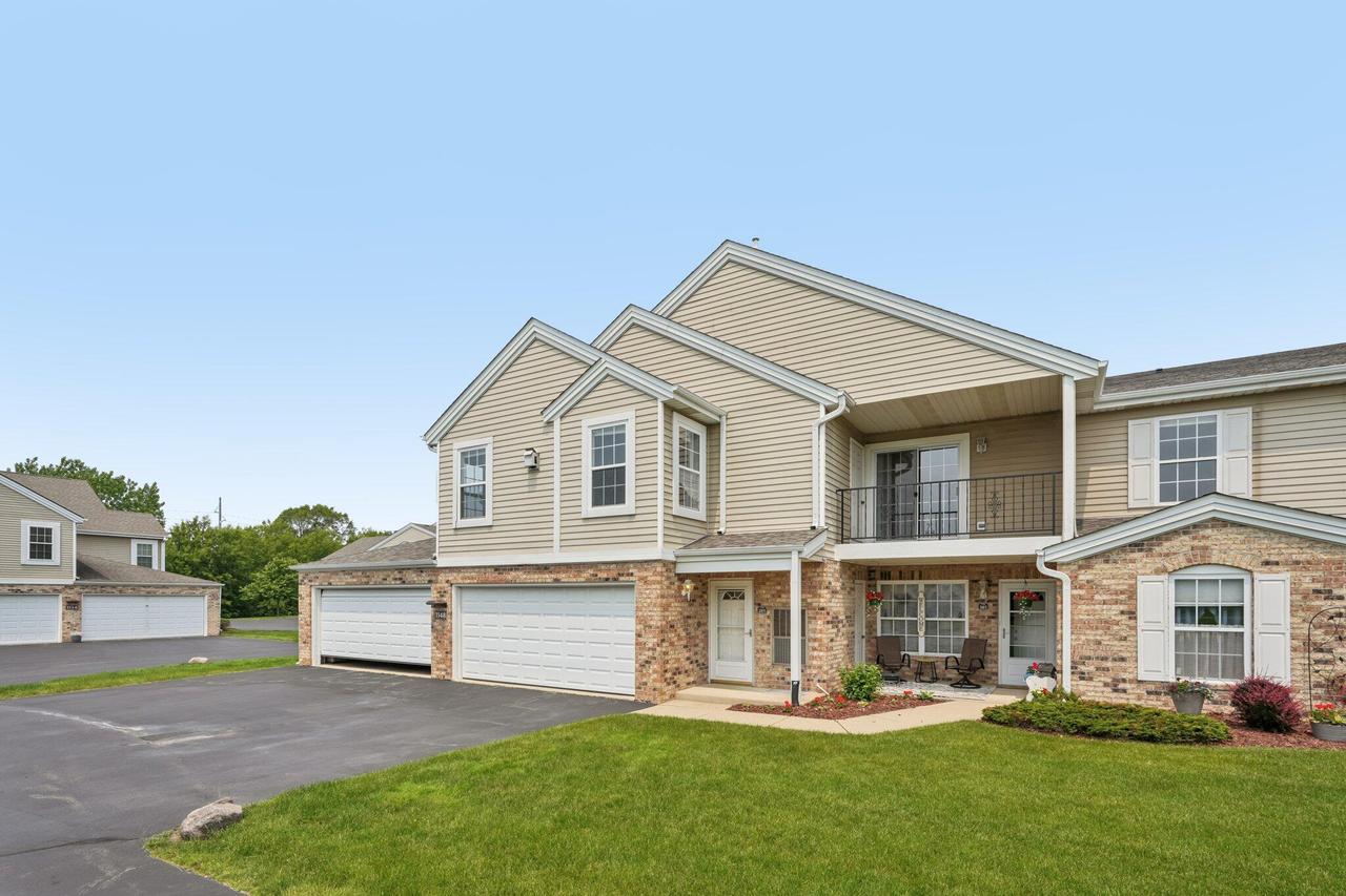 1148 N Sunnyslope Dr #201, Mount Pleasant, WI 53406