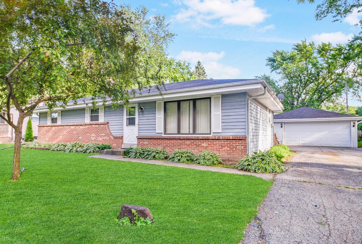11913 W Bender Rd, Milwaukee, WI 53225