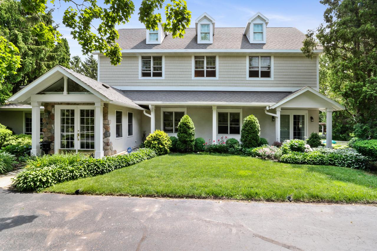 N1526 Willowbrook Rd, Linn, WI 53147