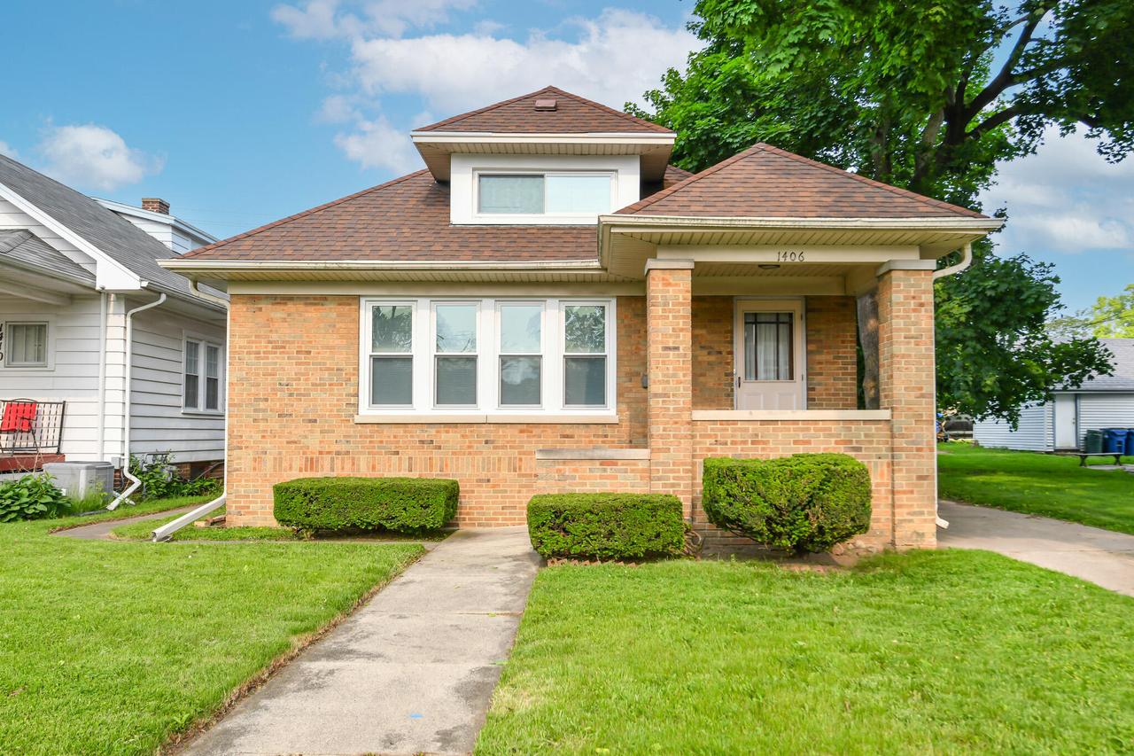 1406 Lathrop Ave, Racine, WI 53405
