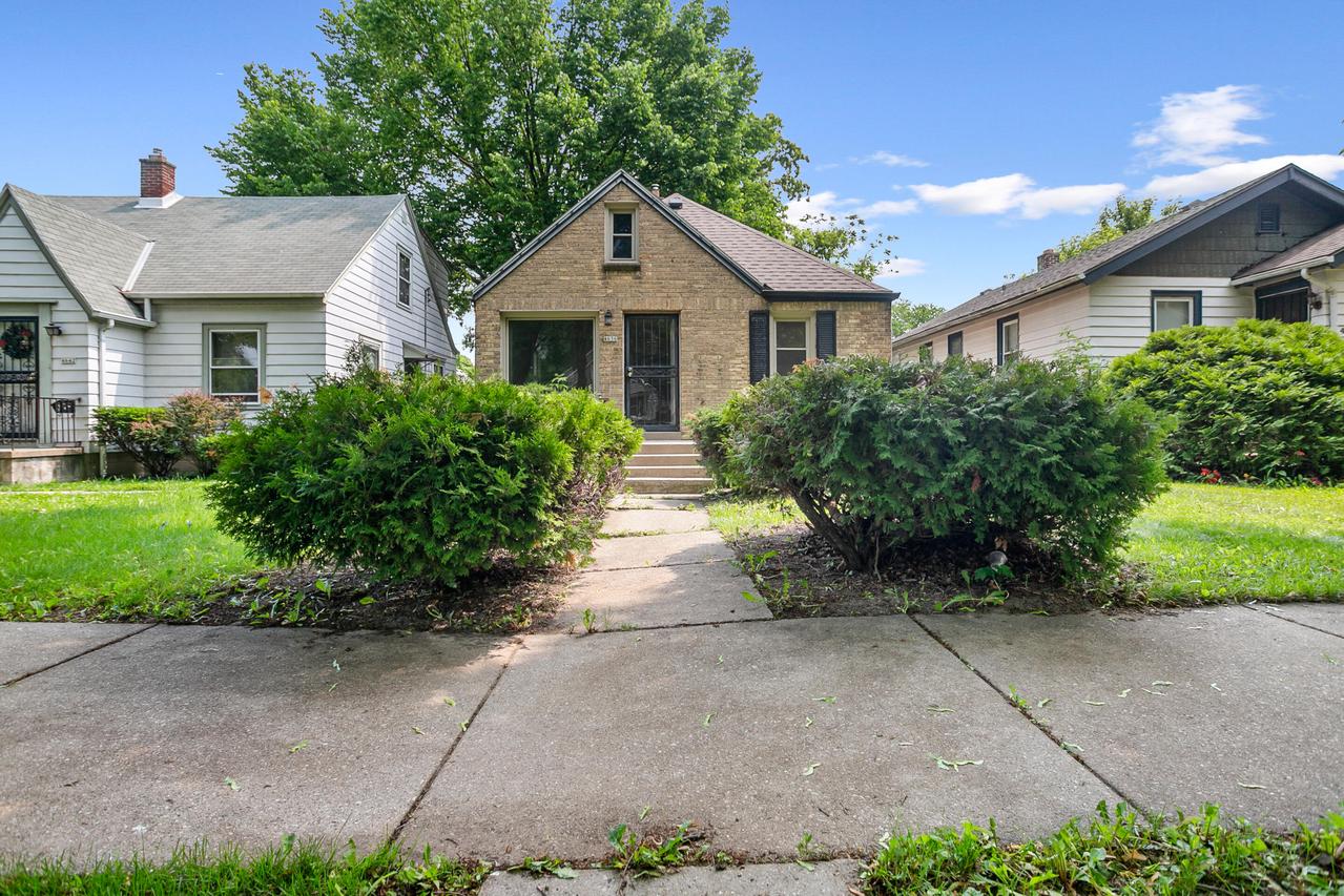 4636 N 19th St, Milwaukee, WI 53209
