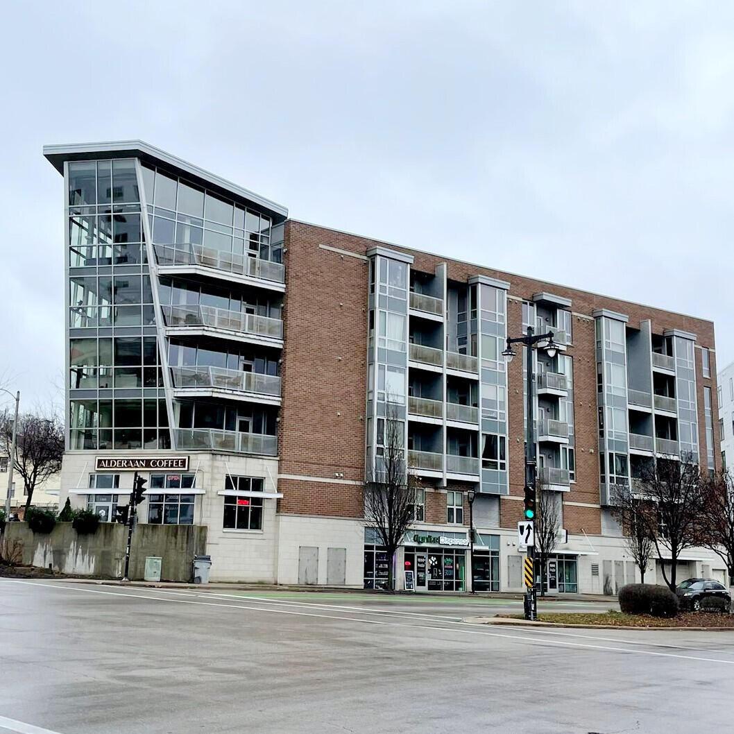 1541 N Jefferson St #402, Milwaukee, WI 53202