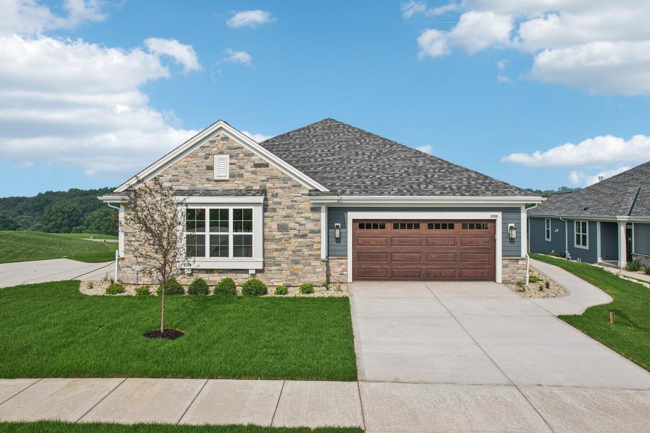 2108 Bluestem Dr #1302, Waukesha, WI 53189