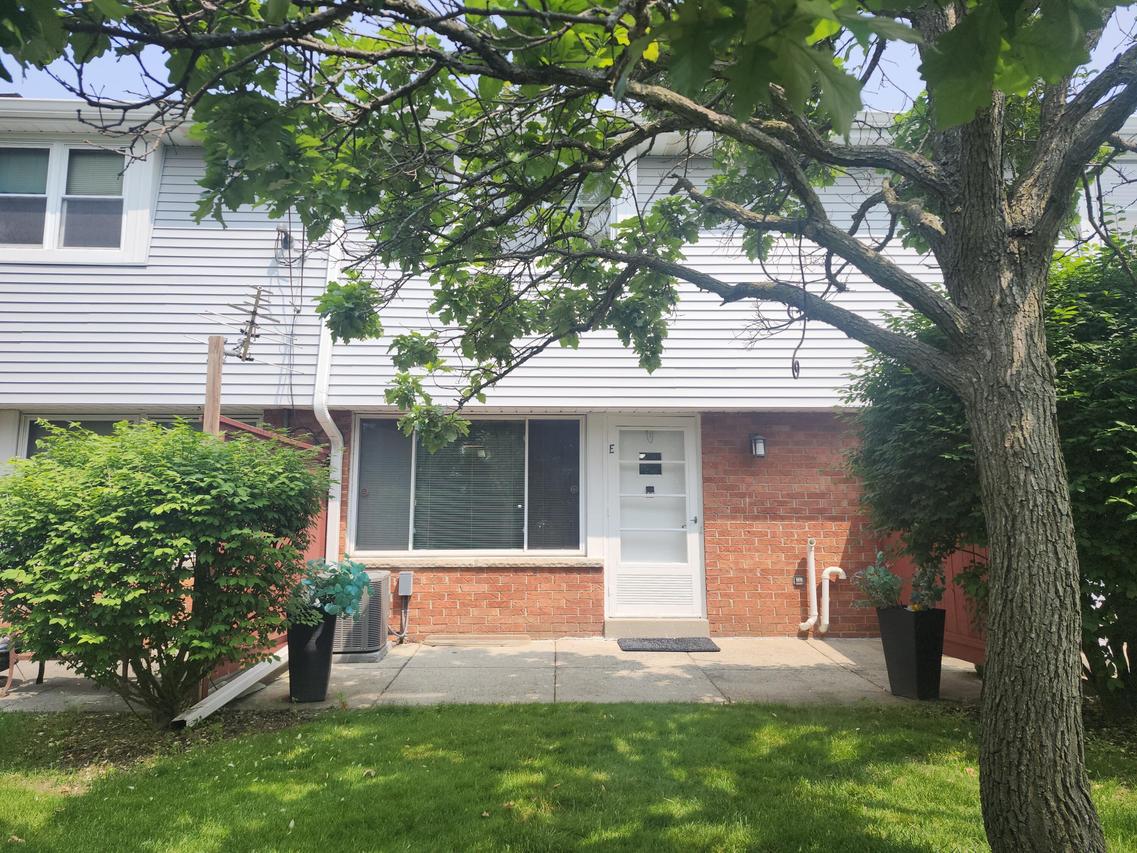 1411 Josephine St #E, Waukesha, WI 53186