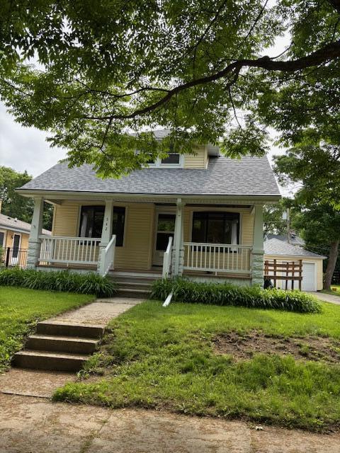 542 N 61st St, Wauwatosa, WI 53213