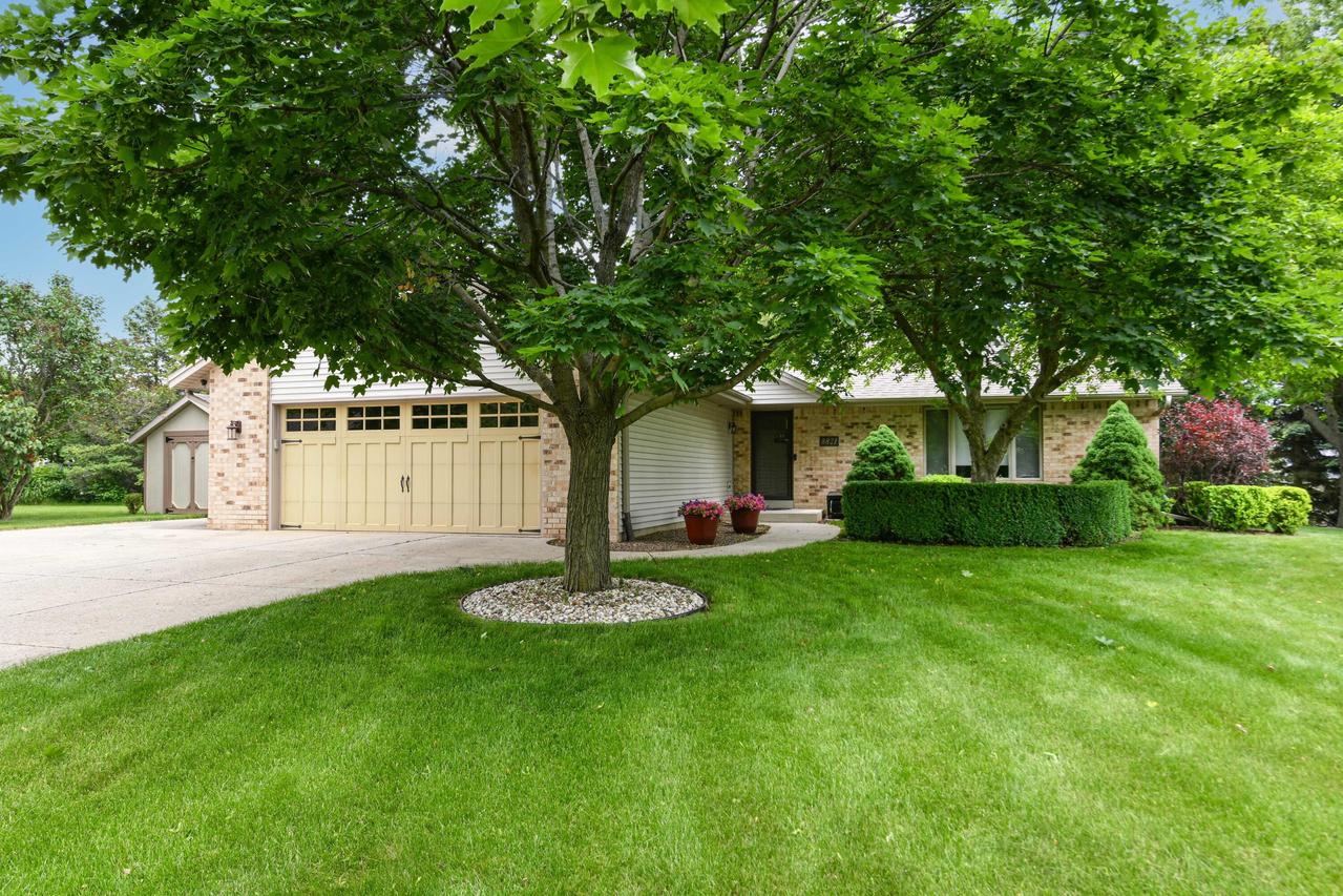 8821 Bluebird Ln, Norway, WI 53185