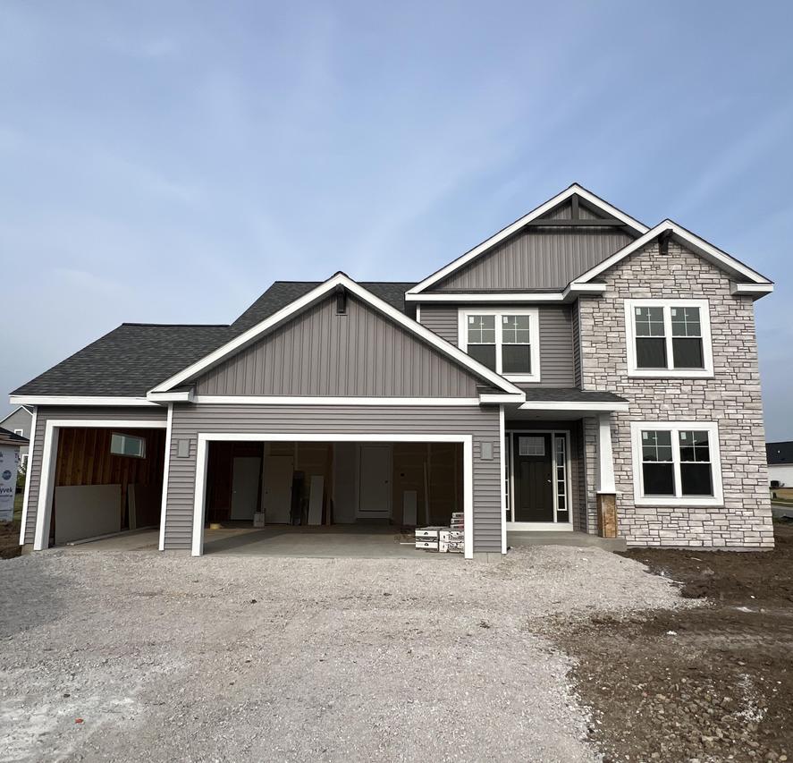 1551 Creekview Ln, Oconomowoc, WI 53066