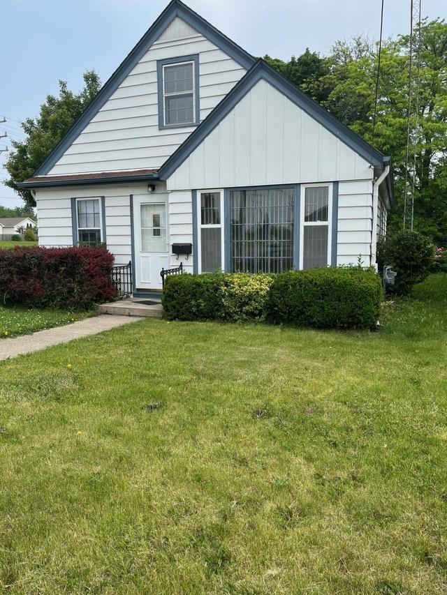3022 21st St, Racine, WI 53403