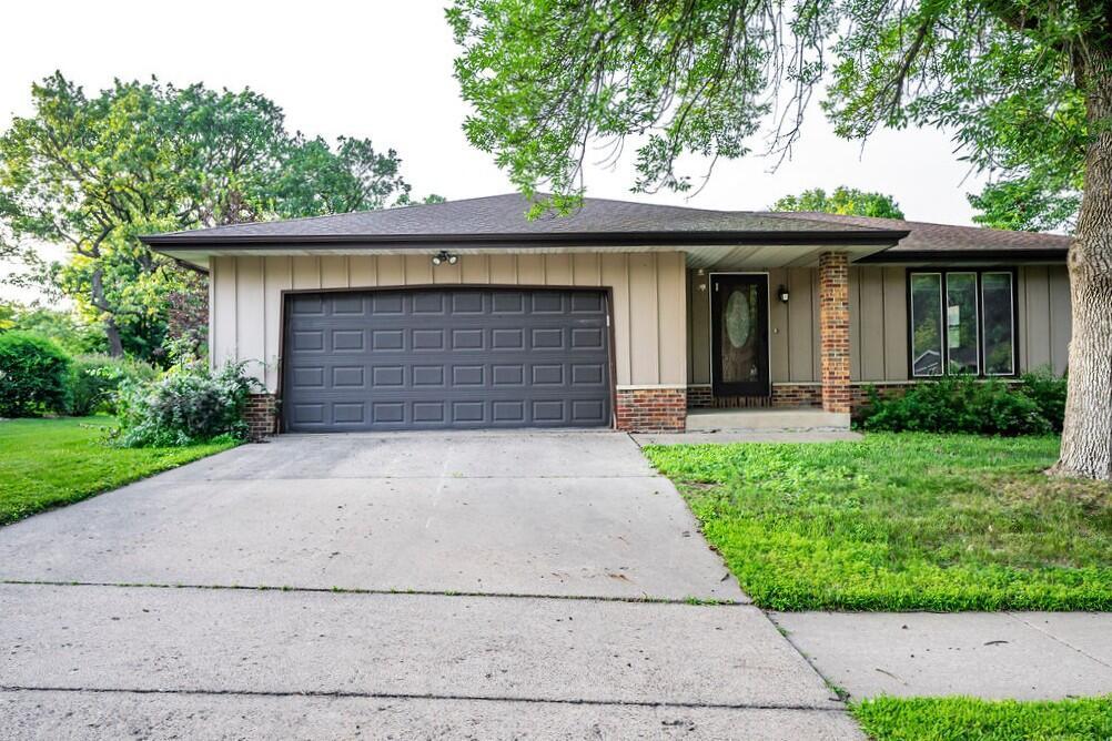 1311 Hickory St, Onalaska, WI 54650